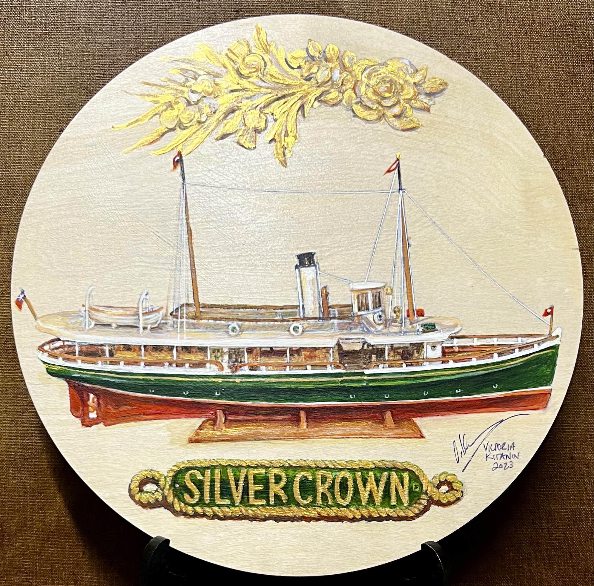 Portrait of David O'May's 1943 model of O'May ferry S.S. SILVER CROWN (Acrylic, gold ink on timber disc; 30 cm) $350.00